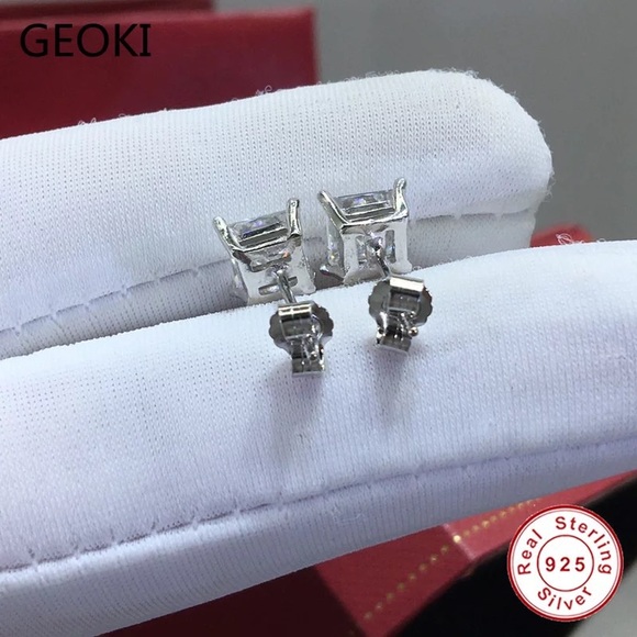 4-7mm Square Cut VVS Diamond 925 Silver Pin Studs - Picture 11 of 17